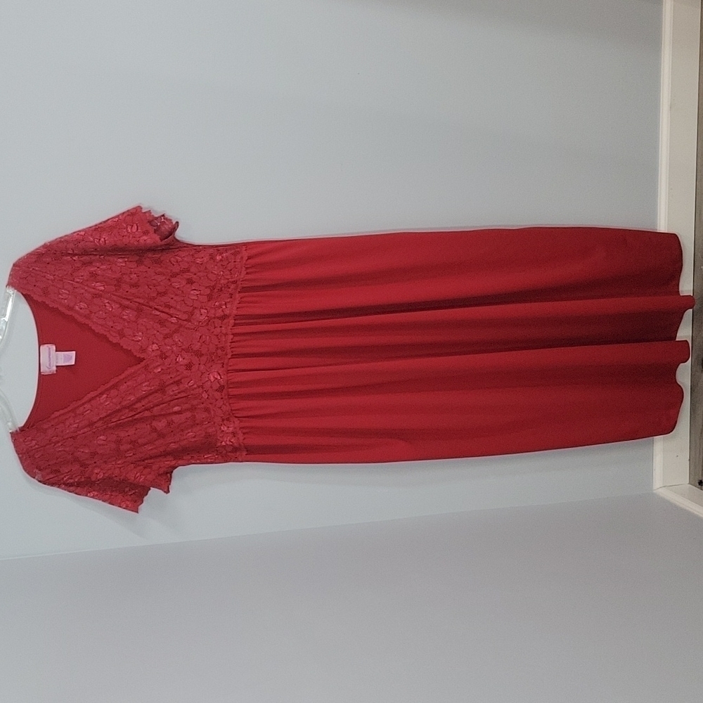 Amoureuse Red Long Lace Nightgown Size Large